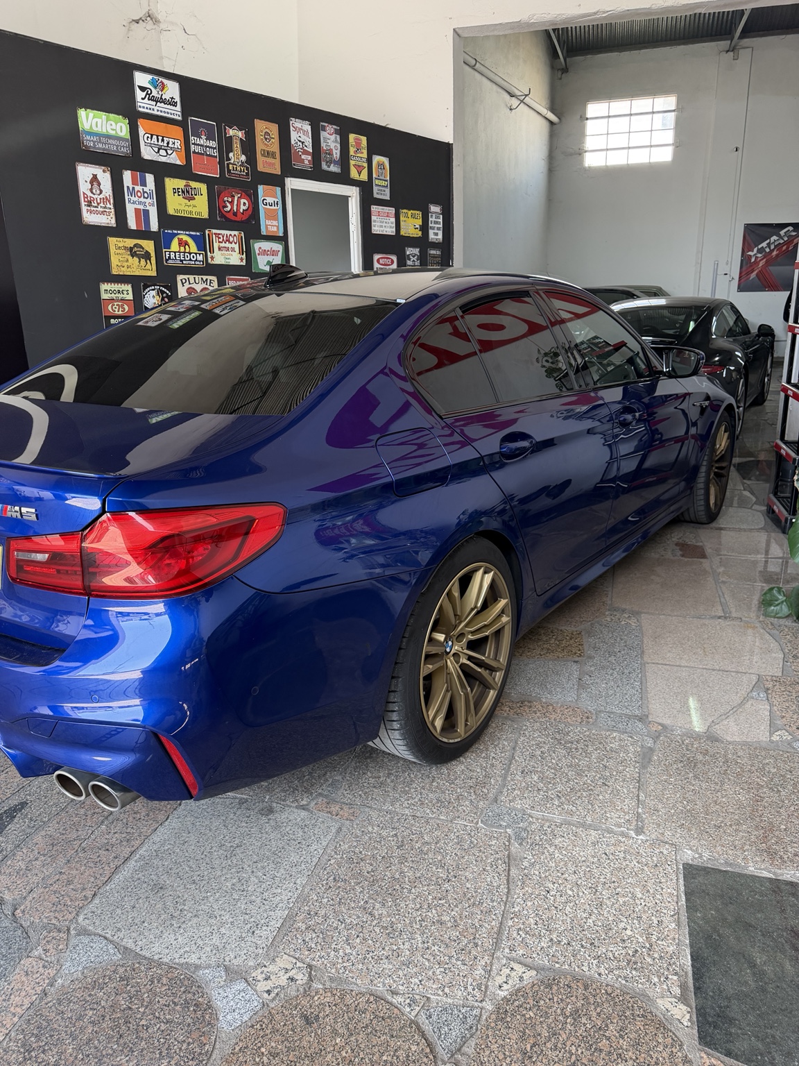 BMW M5 na Spartan Performance Garage
